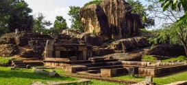 02_kings-garden-isurumuniya-vihara-rock-temple-anuradhapura.jpg