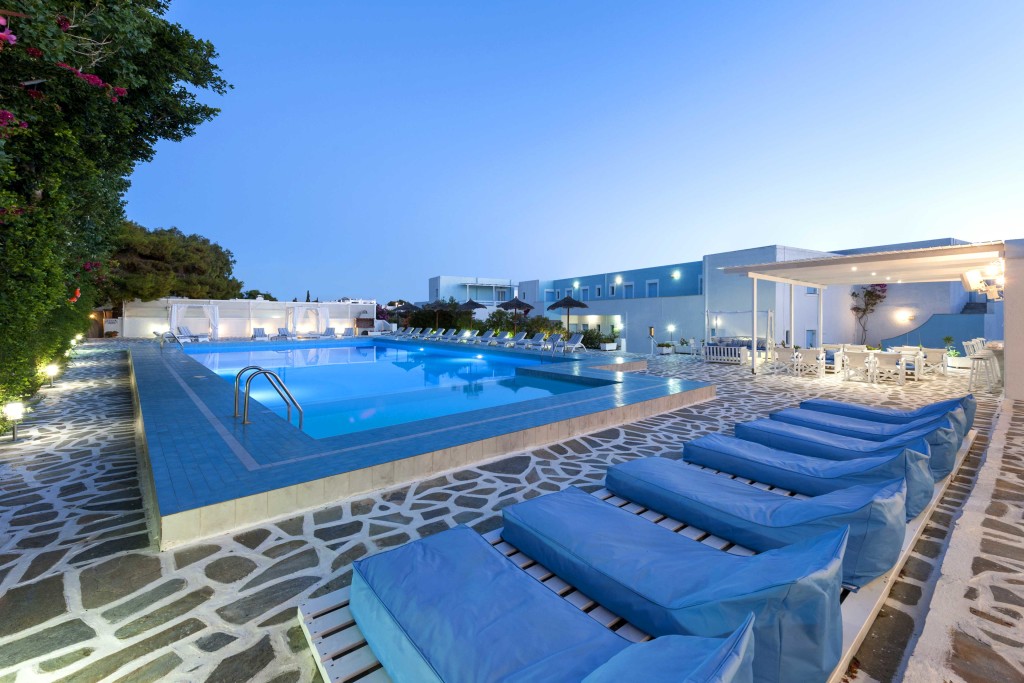 Narges Hotel 4*